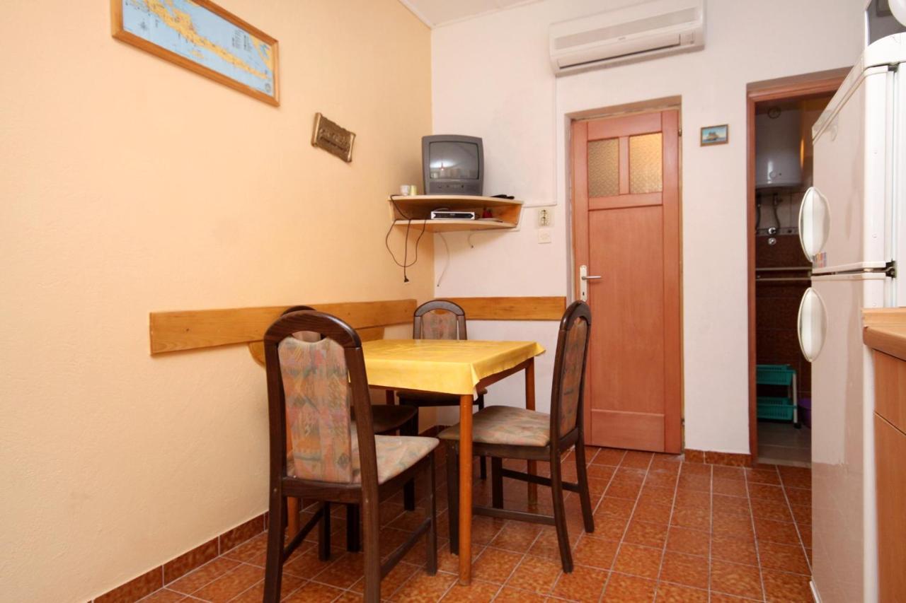 Apartment By The Sea Ivan Dolac, Hvar - 8711